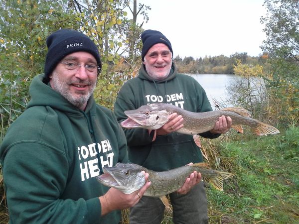 Kapitale Hechte aus einem Kiesweiher bei Schwandorf